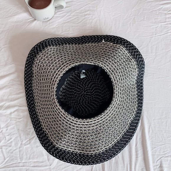 D&Y floppy paper sun hat - Picture 2 of 6